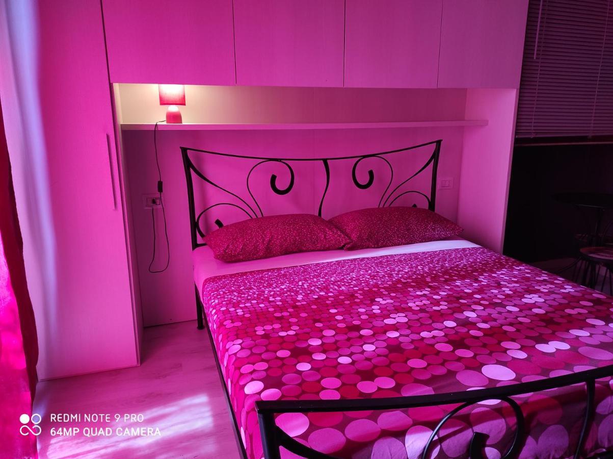 Beb Da Gaia E Giulio Bed and Breakfast Reno Di Leggiuno Buitenkant foto